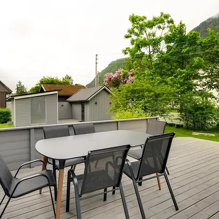 Sentrum Villa *